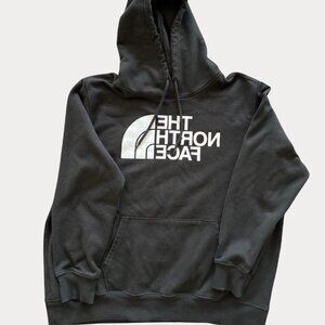 The North Face Men’s Hoodie – Size XL - Fits Women Sizes L/XL Comfortably